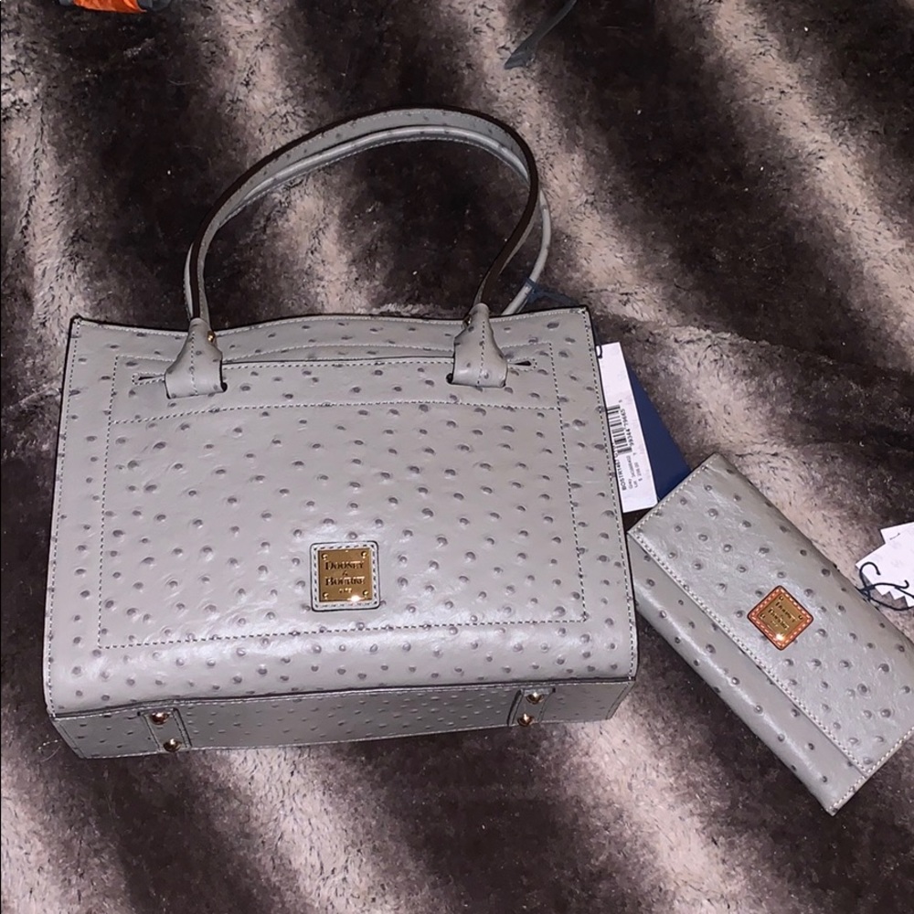 Dooney & Bourke Bag